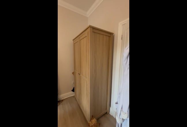 Large double room and own bathroom for rent  Main Photo