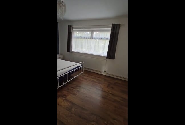Spacious 2 Bed Flat in Harborne Main Photo
