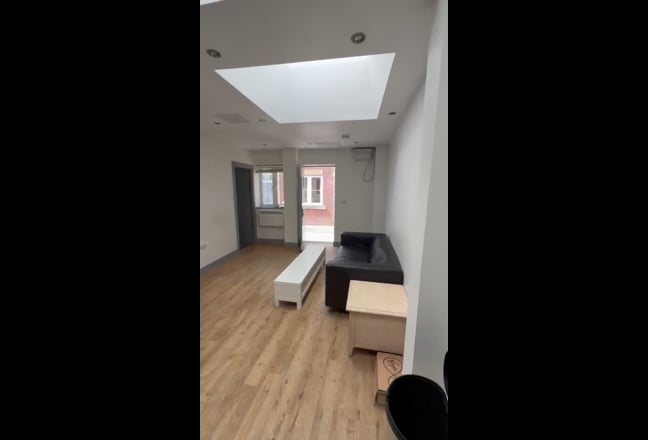  1 bed apartment near City Centre Main Photo