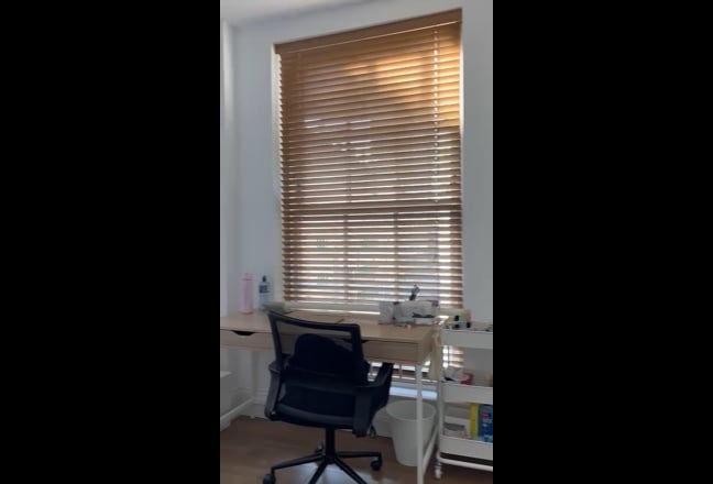Cosy, double room available in a girly flat <3 Main Photo