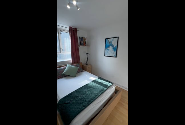 Spacious Double Room In Swiss Cottage Main Photo