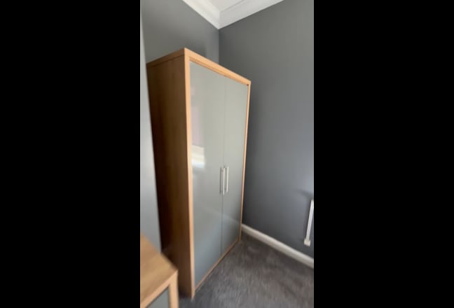 Quick walk to the city centre! Last Room - &pound;500pcm Main Photo