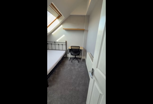 Stunning Room – Mins from Wimbledon Station! 🚆 Main Photo