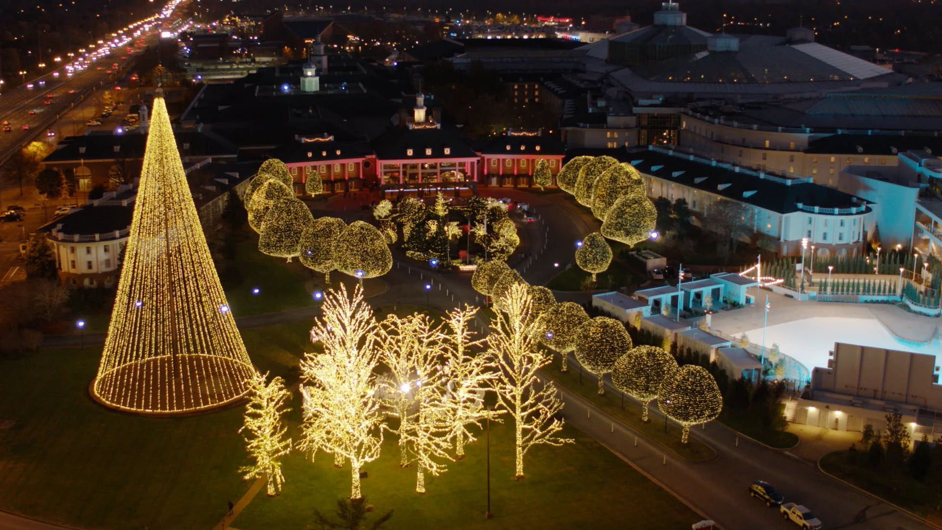 Christmas at Gaylord Opryland Nashville 2026 | ice! & Holiday Packages