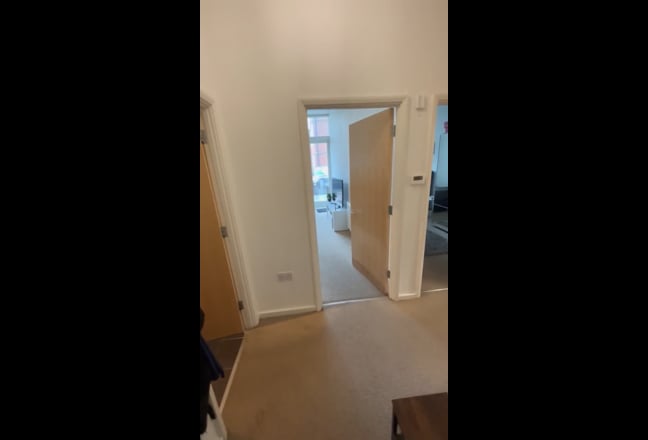 1 Bed Apartment in Gated Estate Main Photo