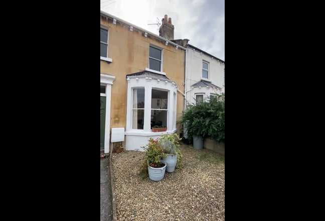 Beautiful, Bright Large Double Rooms, Central Bath Main Photo