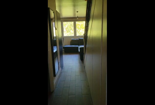 En-suite Double Bedroom  Main Photo