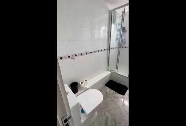 4 Bedroom  2 shower &Toilet 1 reception Zone 2 Main Photo