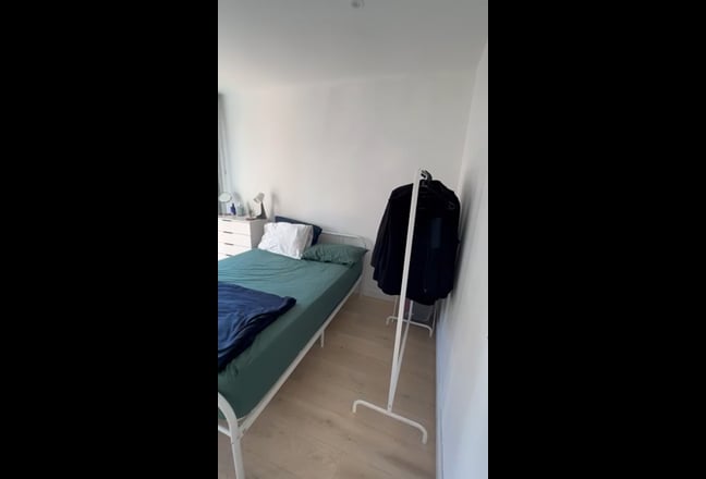 Stunning Double Room Minutes From London Bridge  Main Photo