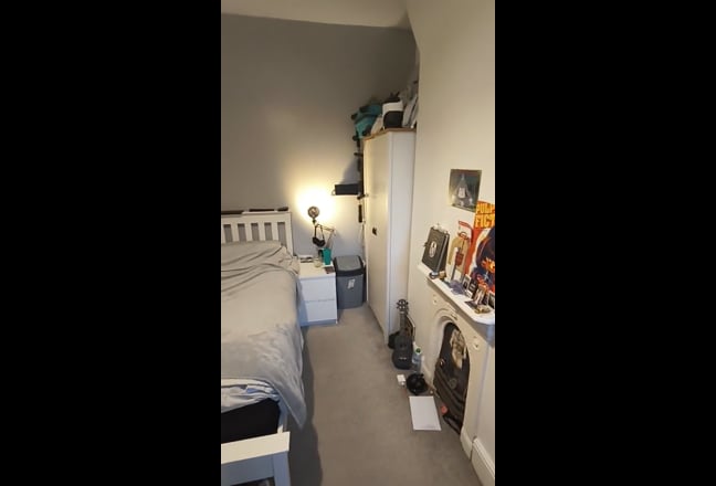 Double bedroom, all bills included Main Photo