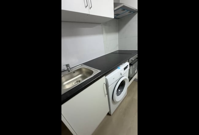 En-suite Room / Studio - All Bills Inc Main Photo