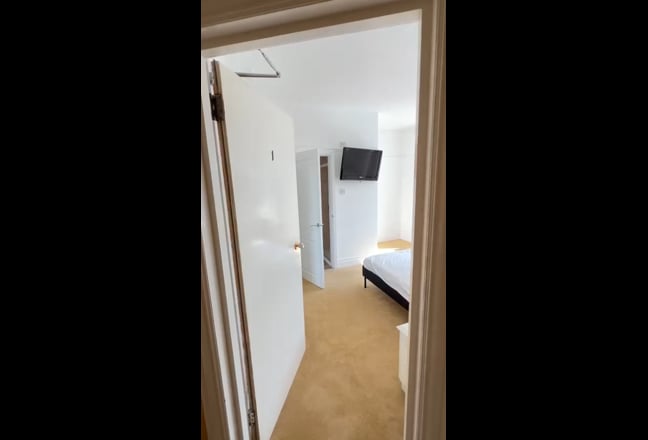 Video 1: Room  available 
