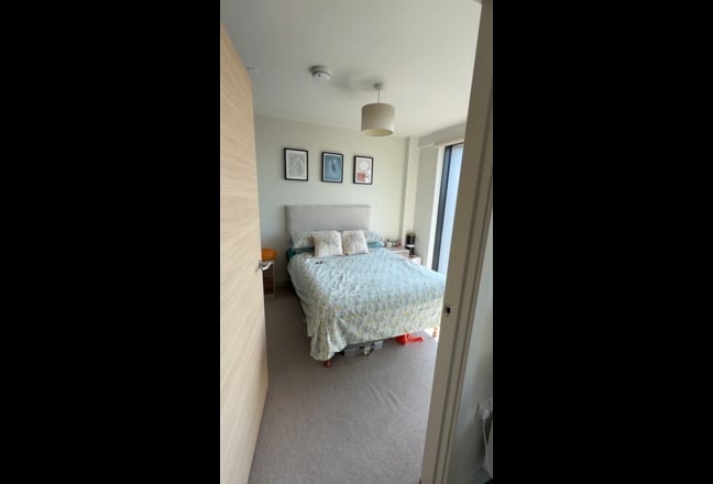Room available asap in a 2-bed, 2-bath apartment ✨ Main Photo