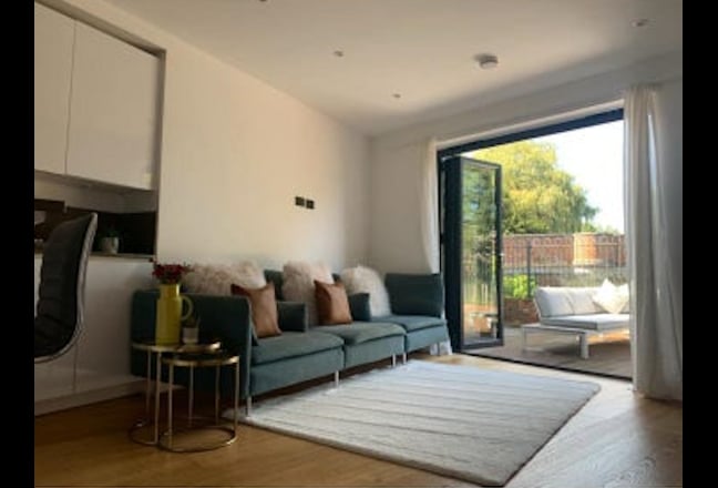 All Bills Included! Luxury 1 Bed Unique Apartment. Main Photo