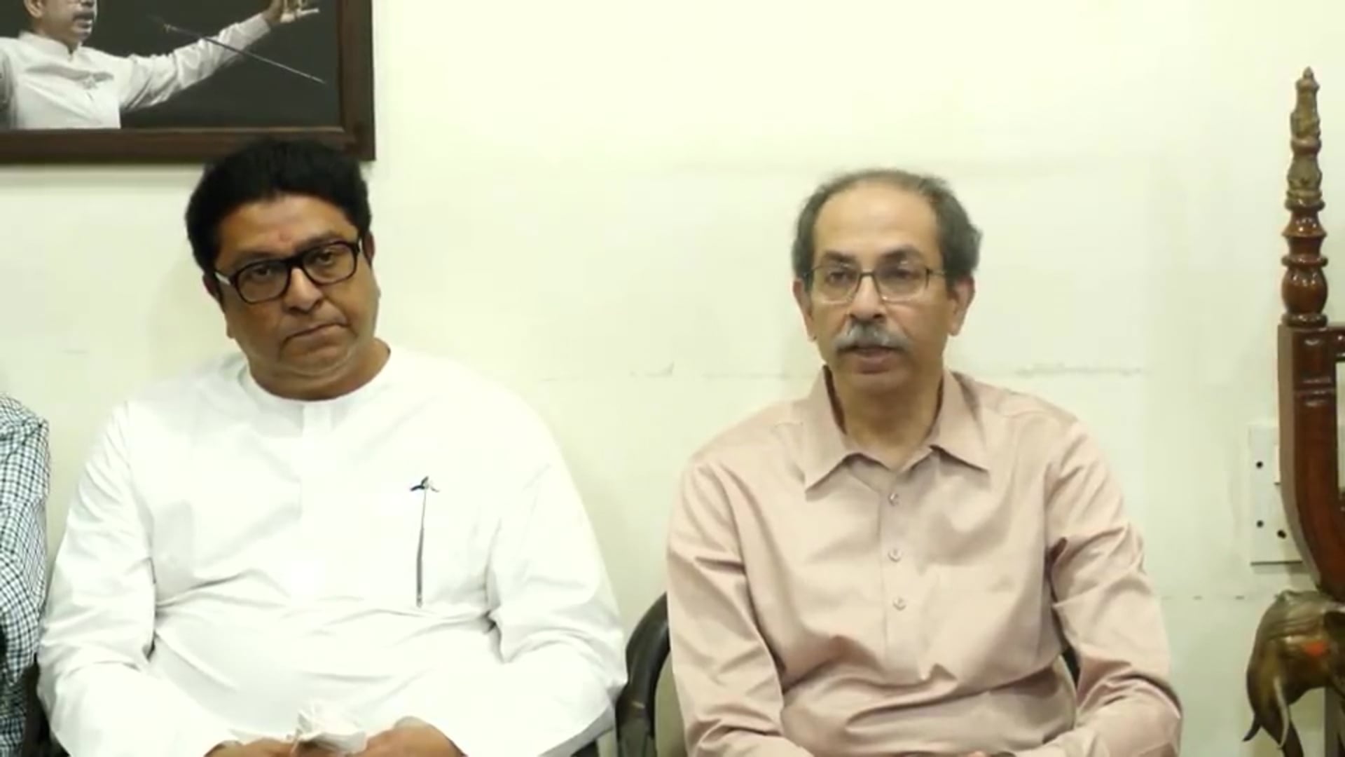 धर्मेंद्र प्रधान यांच्या राजीनाम्यानंतर दोन्ही ठाकरे बंधूंची प्रतिक्रिया 