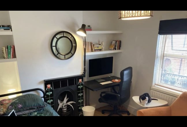 NEW - Double Room in Newport Pagnell Town Centre Main Photo
