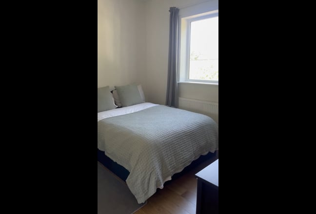 1 Double room for a female  Main Photo
