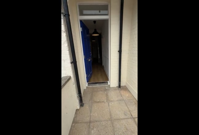 5 Bed / 4 Bath House on Church Lane Tooting Main Photo