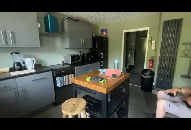 5 Bedroom Professional House Treforest Main Photo