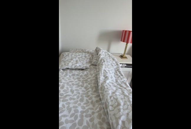 Quiet sunny room overlooking garden in W12 Main Photo