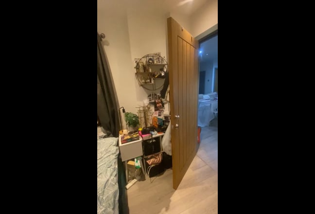 Ensuite Furnished Double Room, Friendly Large Flat Main Photo