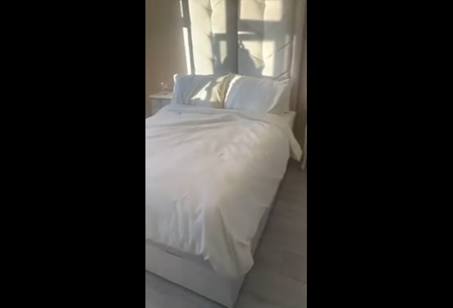 Stunning en-suite room in a proper home  Main Photo