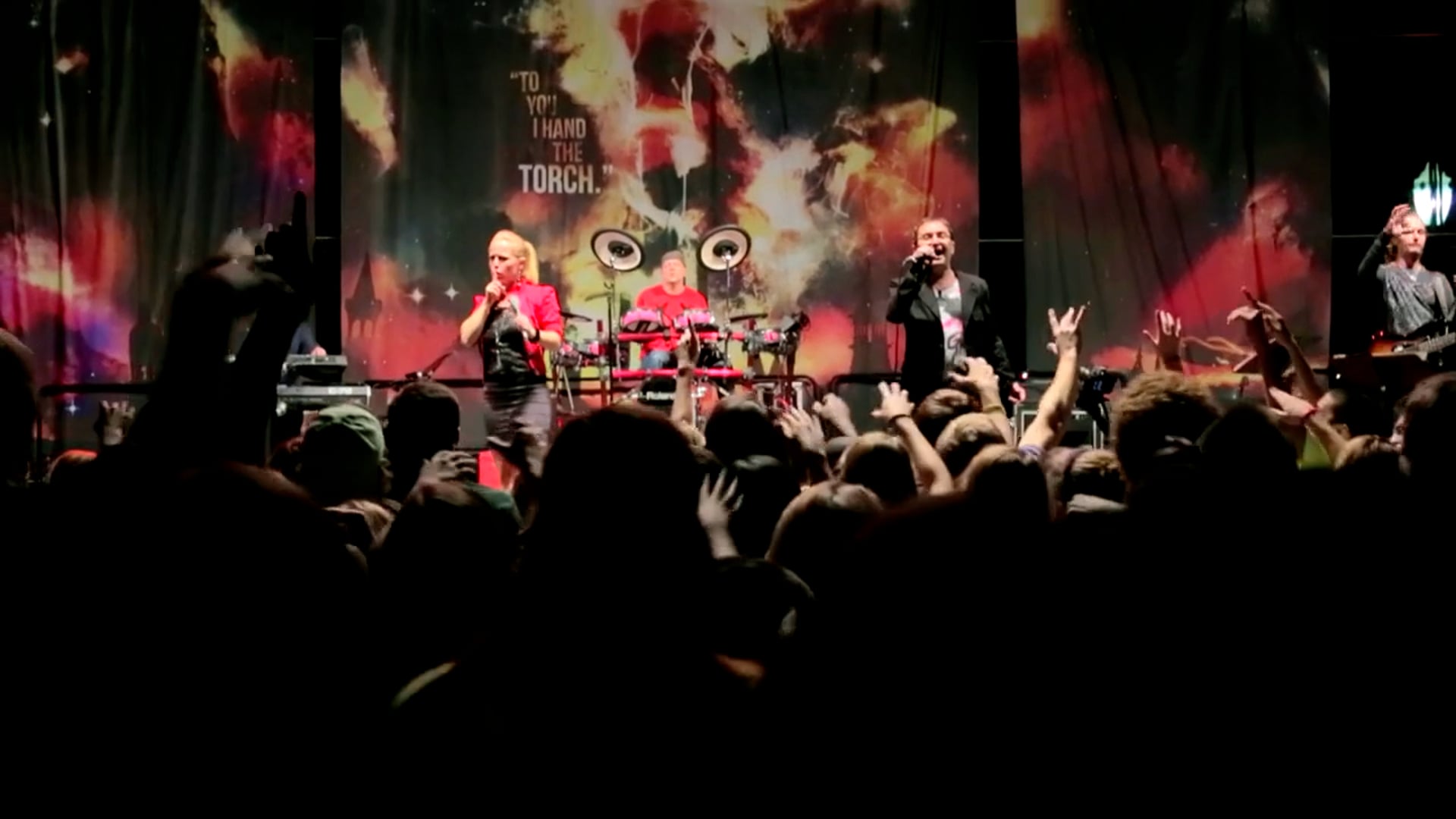 Promotional video thumbnail 1 for The Pictures Band