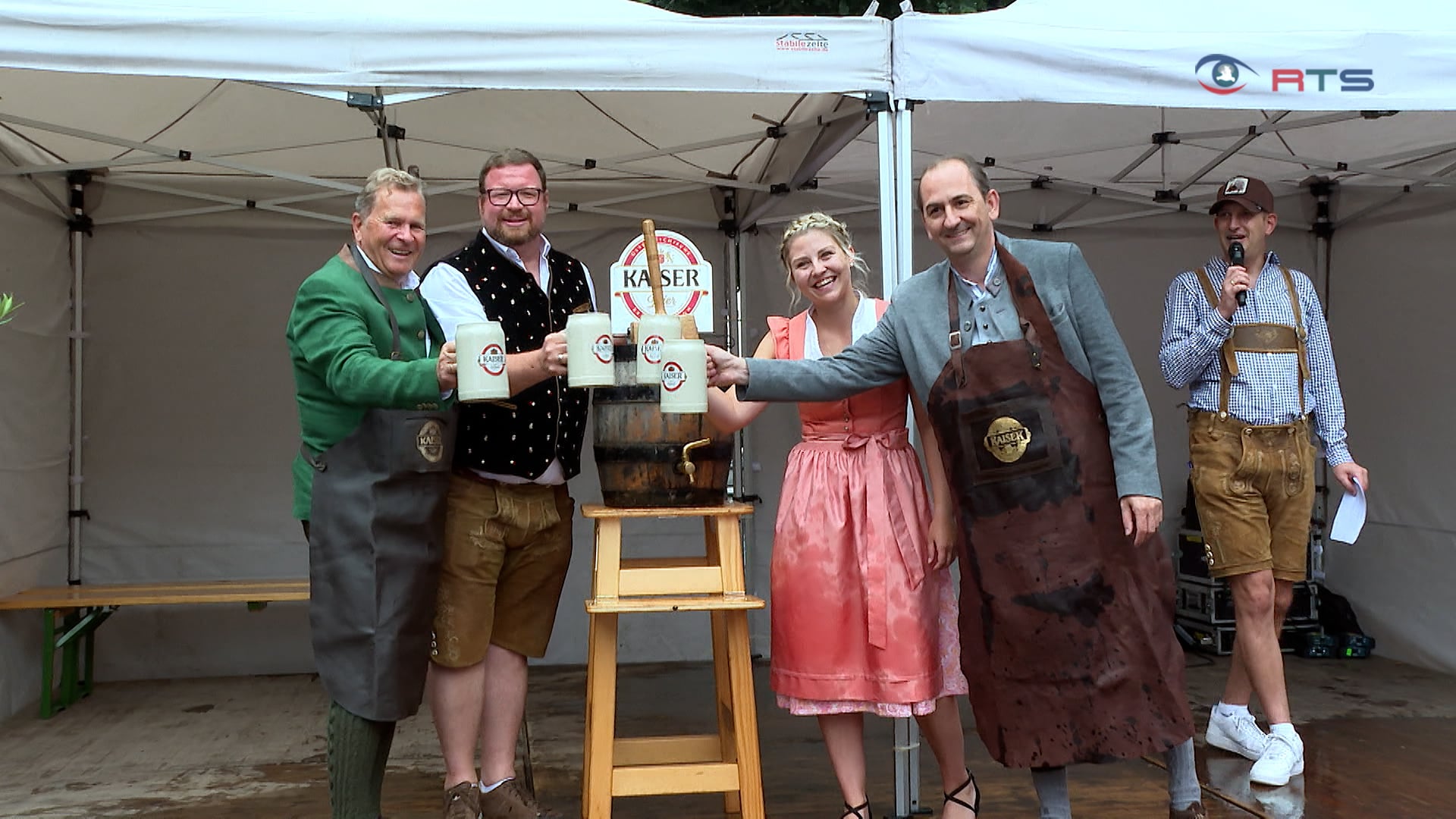 tradition-und-geselligkeit-beim-saalfeldner-marktfruehshoppen