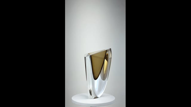 Vaso Triangular n°4 Fumê