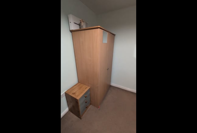Double room available in a friendly shared house Main Photo