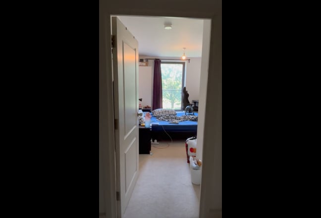 Video 1: Room (1/4)