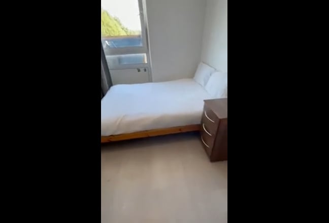 Video 1: Room 1 En-Suite