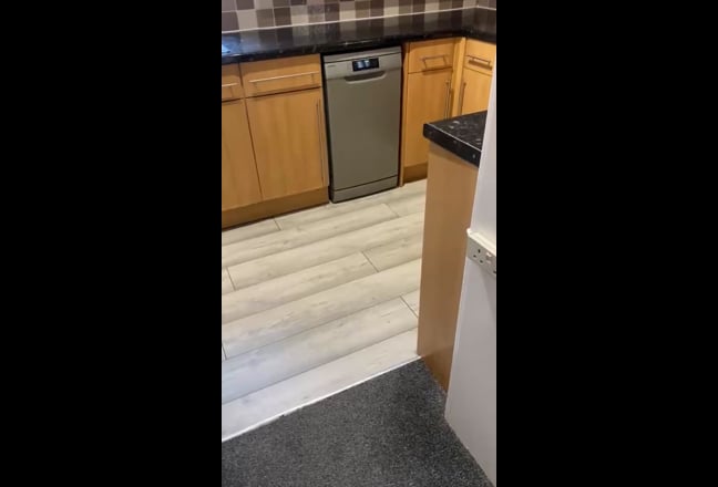 Exellent 2 Bed Flat for Rent &pound;1500@ Crayford DA1 Main Photo