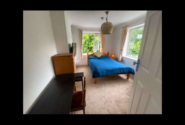 Double Room, 5 Min Beach Walk, Parking, Bills Inc Main Photo