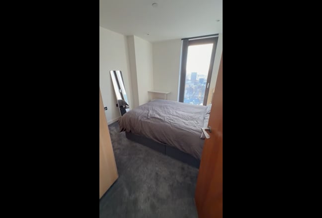 Luxury Furnished Room With Private Bathroom Main Photo