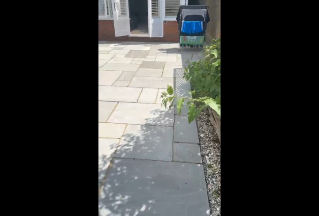 Ground floor flat in shared house Main Photo