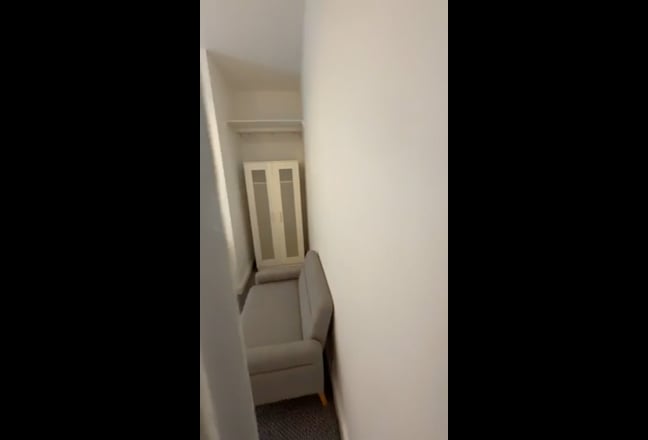 Double ensuite room available  Main Photo