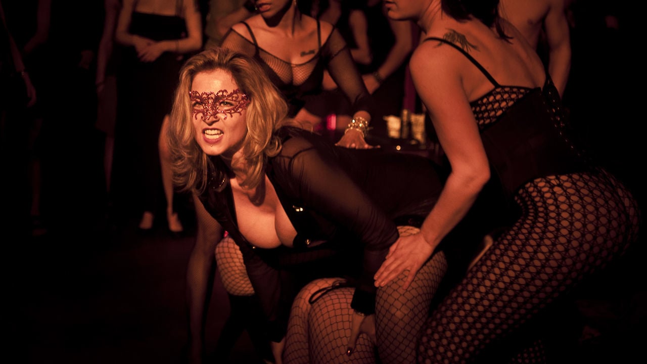 Die Sex-Unternehmerin on Vimeo Schwarz 1280x720 Xxx-Foto Die Sex-Unternehmerin on Vimeo Foto Foto