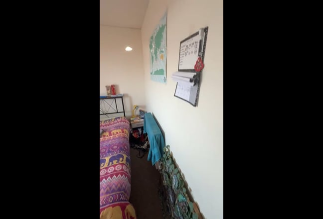 Spacious Furnished Room to Rent in Quiet, Friendly Main Photo