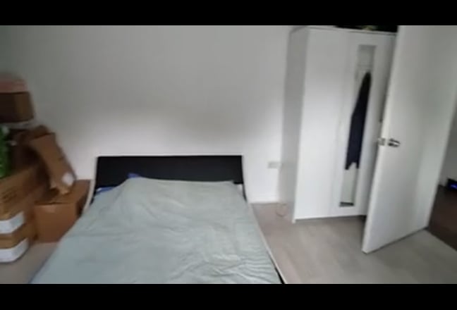 Modern Furnished Double Room with Garden Access  Main Photo