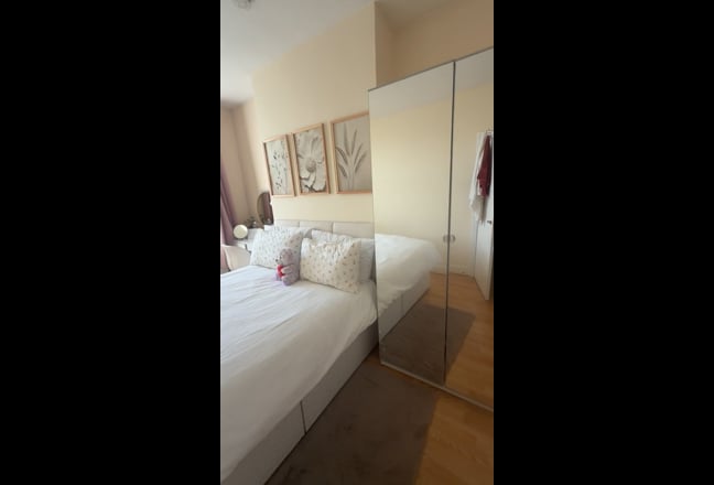 Double room available NW10  Main Photo