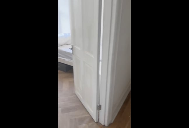 Small room- to let  Main Photo
