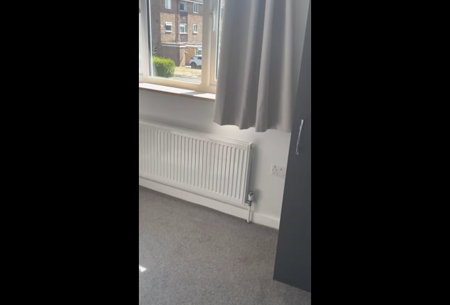 Newly Renovated Double Room 1 min to The Galeria Main Photo
