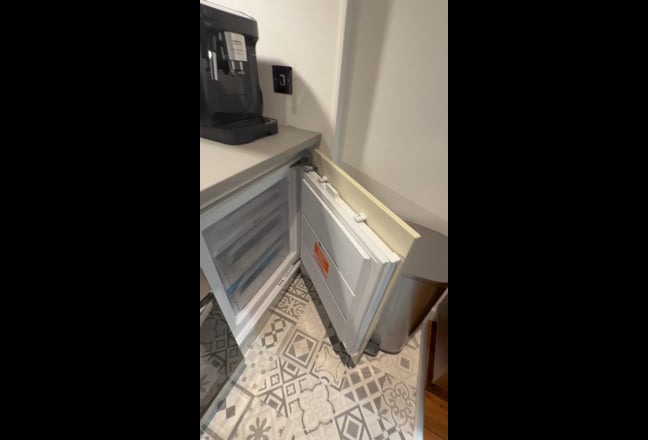 Luxury Furnished Room With Private Bathroom Main Photo