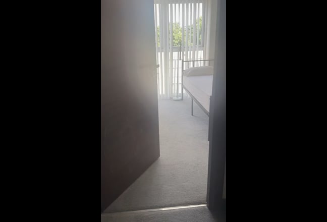 Spacious en-suiy double room in beautiful area Main Photo