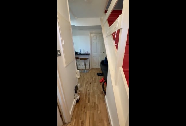 Double Room in East Putney (Zone 2/3) Main Photo