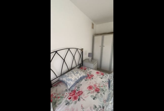 Lovely double size bedroom available Main Photo