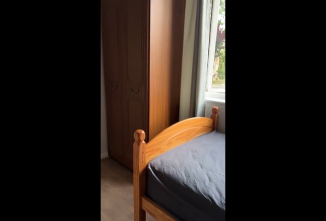 Roommate needed in a Double Room Main Photo