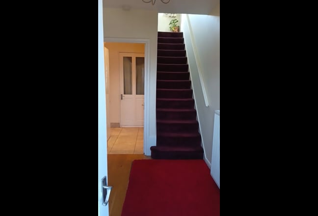 Large Well-furnished Double Room with WiFi.  Main Photo