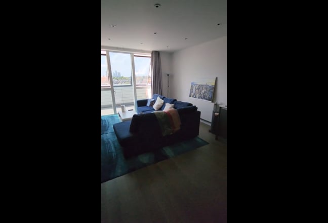 En Suite Double Room on the top floor of new build Main Photo